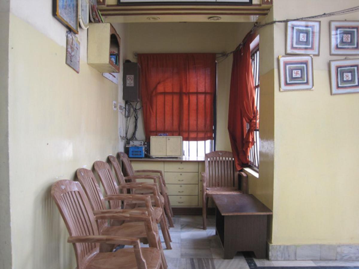 Hotel Arya Palace Puri Esterno foto